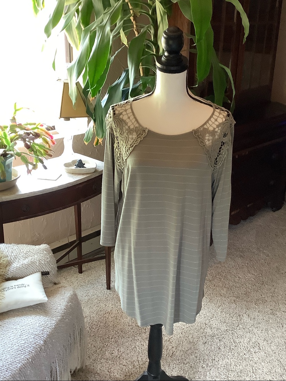 NWOT Chico’s Zenergy Top